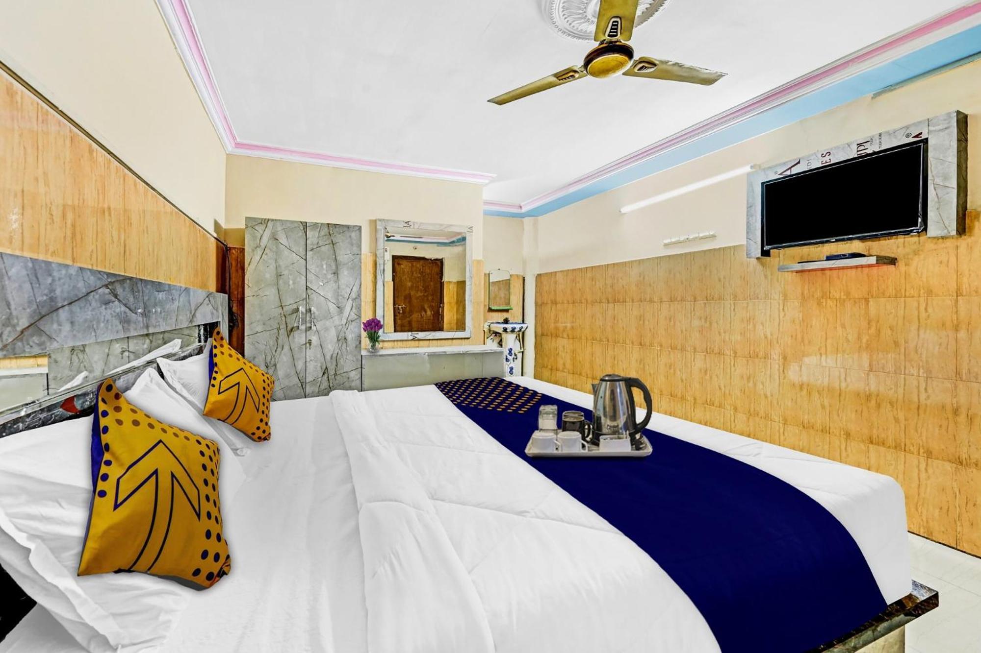 Spot On Svr Grand Hotel Vijayawāda Exterior photo