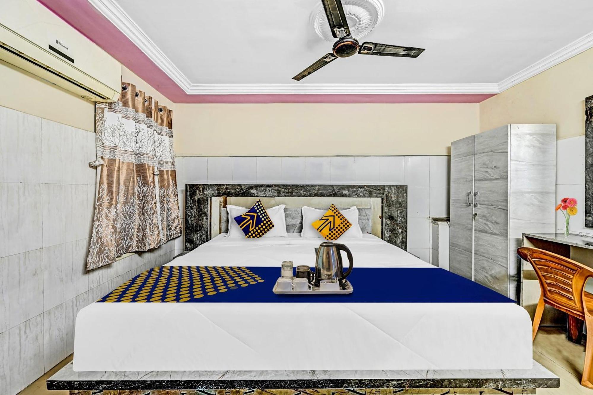 Spot On Svr Grand Hotel Vijayawāda Exterior photo